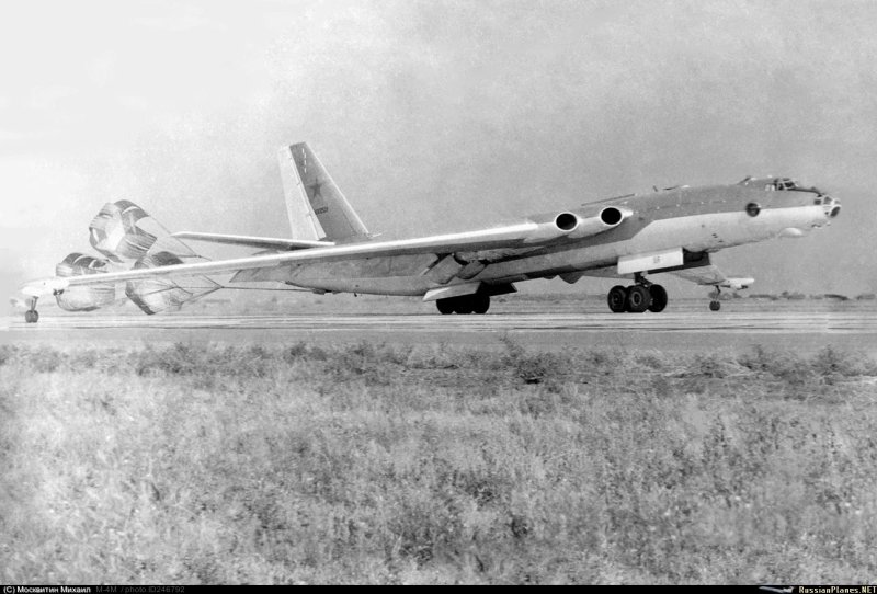 Самолёт м-4 Мясищева