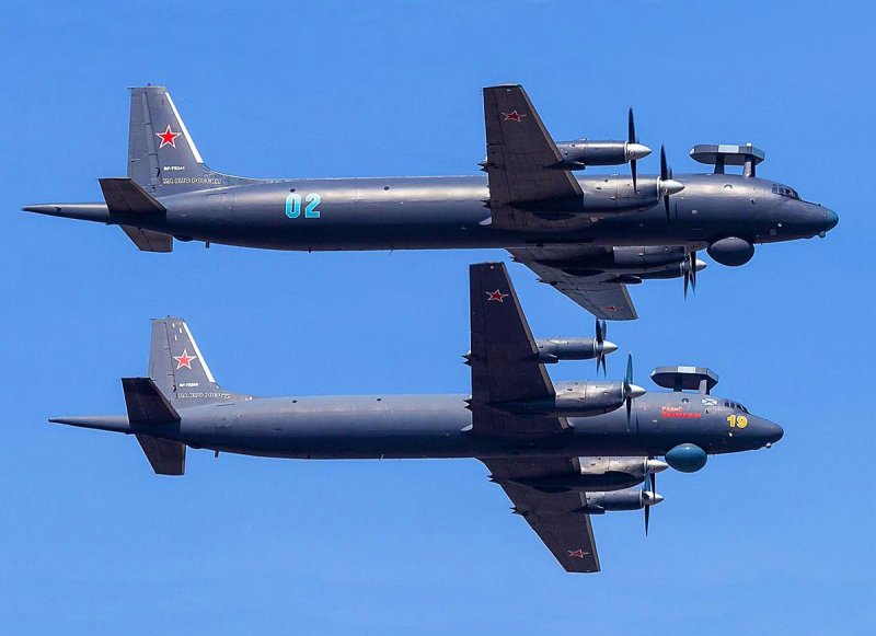 Противолодочный самолет ил-38н
