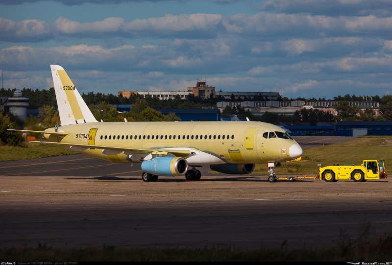 SSJ 100 97004