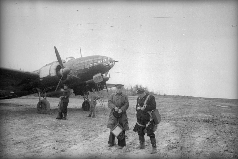 Самолет торпедоносец ил-4т