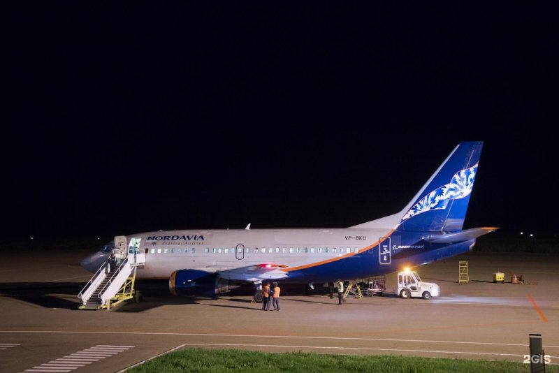Boeing 737 Nordavia