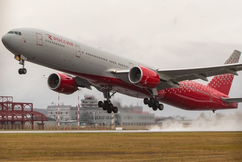 Боинг 777-400 Россия