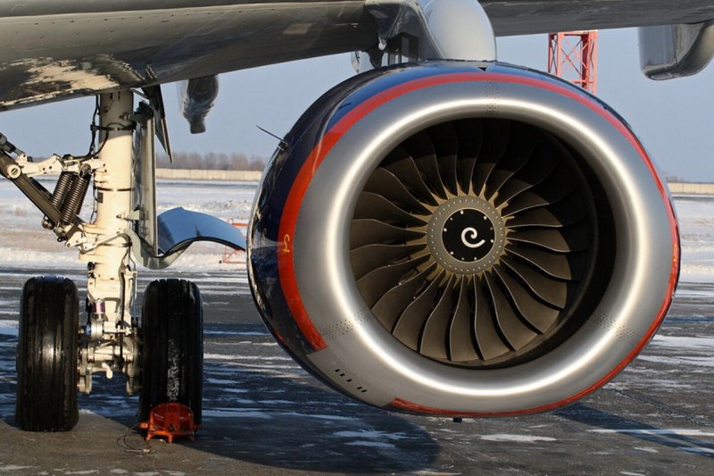SSJ 100 двигатель