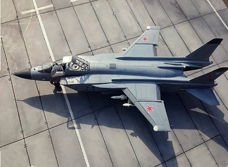 Самолёт як-141
