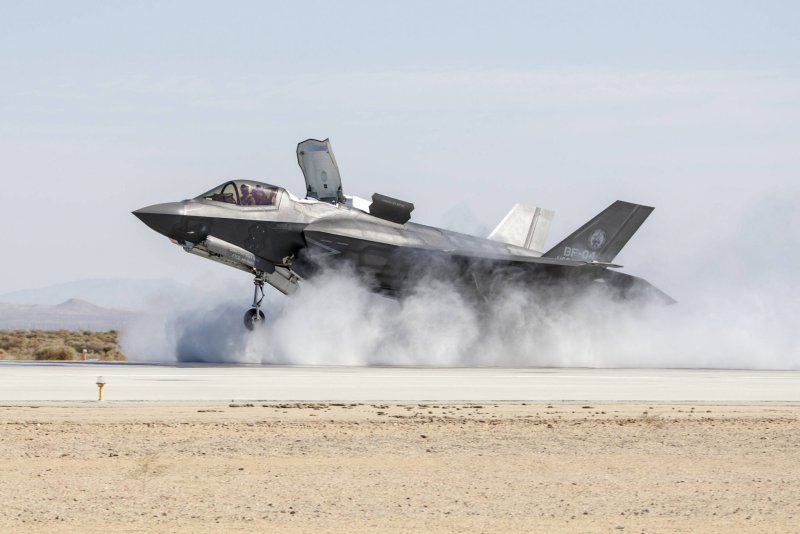 F35 СВВП