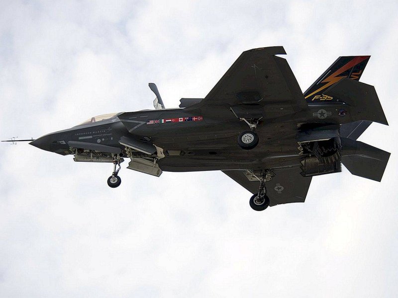 Як-141 и f-35