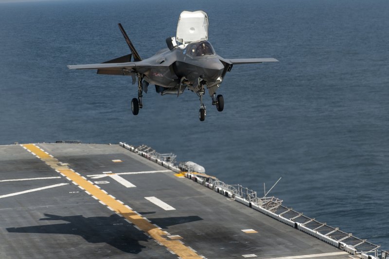 F-35b вертикальный взлет