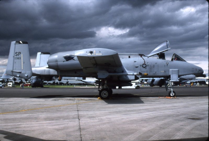 Fairchild Republic a-10 Thunderbolt II фото