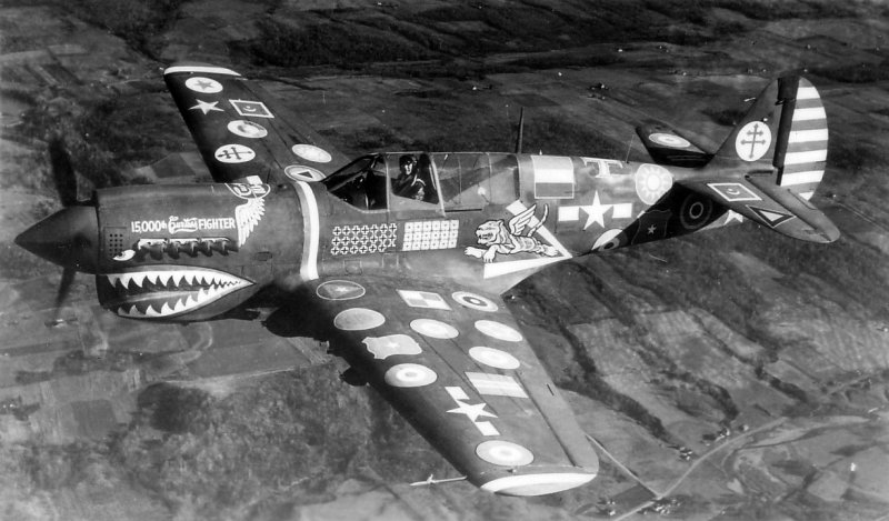 Истребитель p-40 поставлялся в Британию