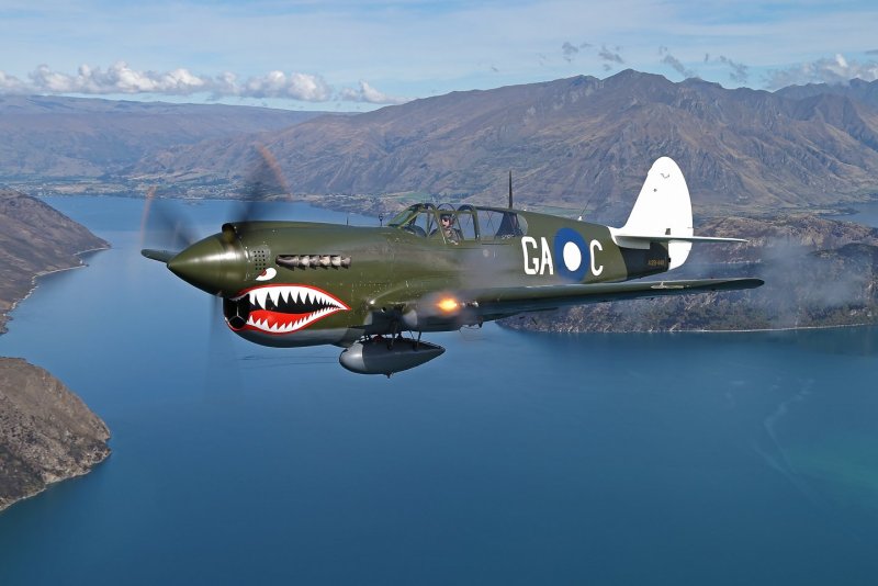 Curtiss p-40e Kittyhawk самолет
