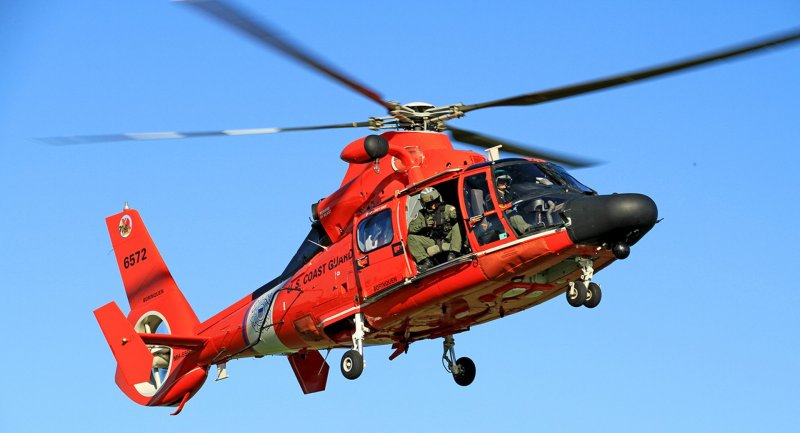 Спасательные вертолет mh60