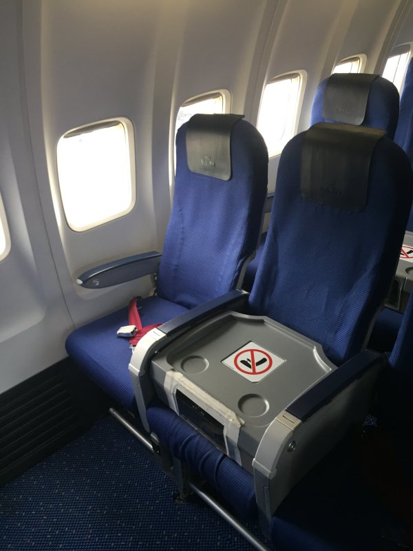 Боинг 737-900 салон