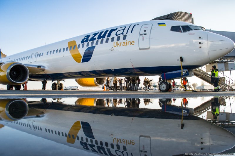 Azur Air Ukraine 767