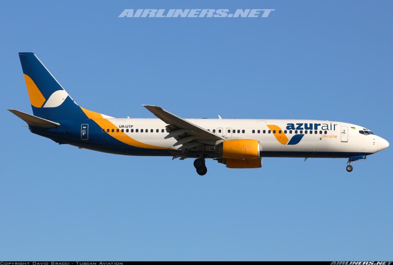 Боинг 737-200 Lugo Azur