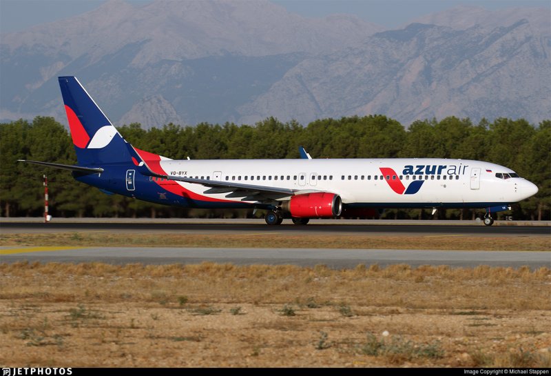Азур Эйр 737-700
