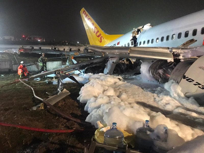 Крушение Boeing 737 в Стамбуле