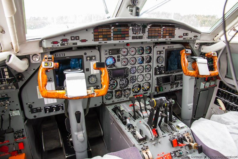 Л-410 кабина