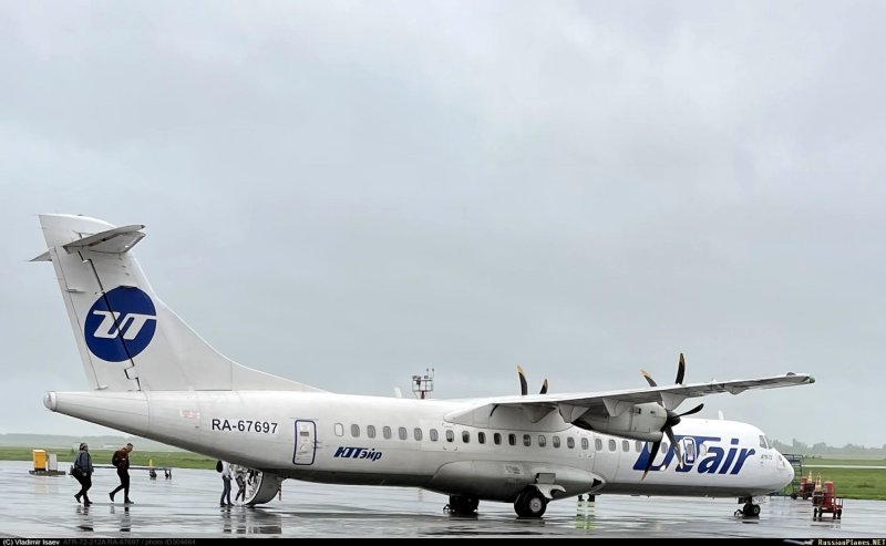 ATR 72-212a КРАСАВИА кабина