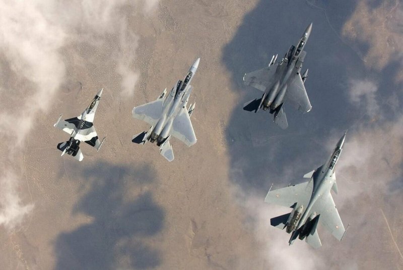 F15 и f16