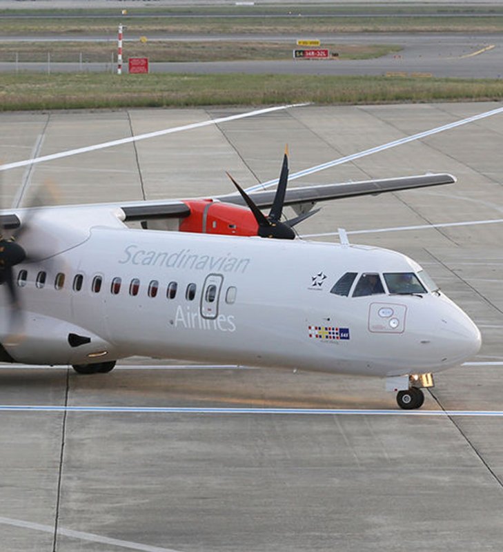 Самолет ATR - 600