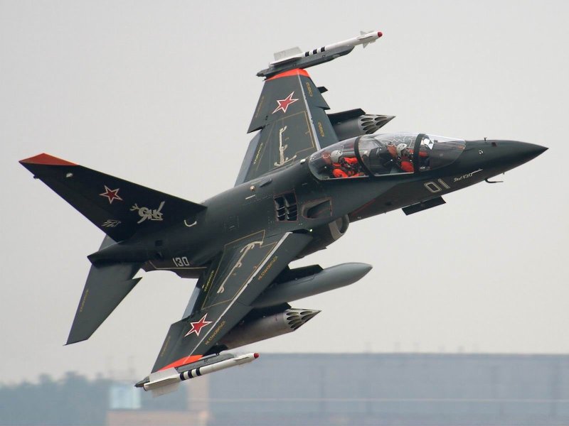 Су 130 самолет