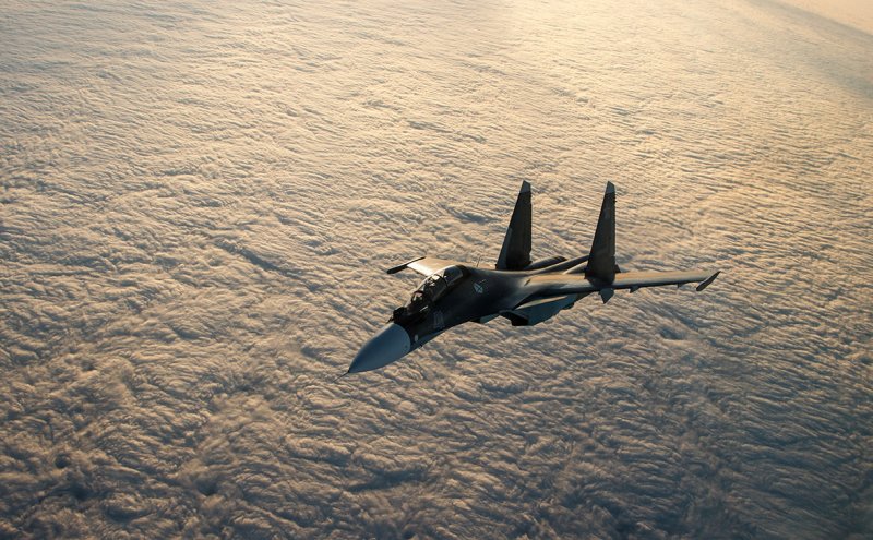Самолет истребитель Су 24 ВМФ России