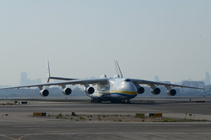 Самый большой самолёт в мире АН-225 кабина пилота