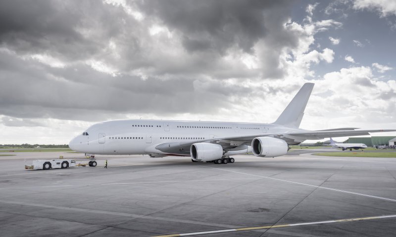 Самолёт Airbus a380