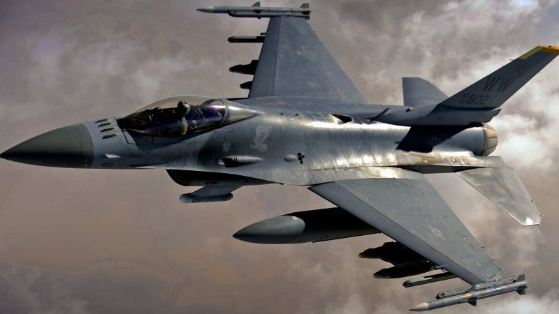 F16 истребитель Air Force USA