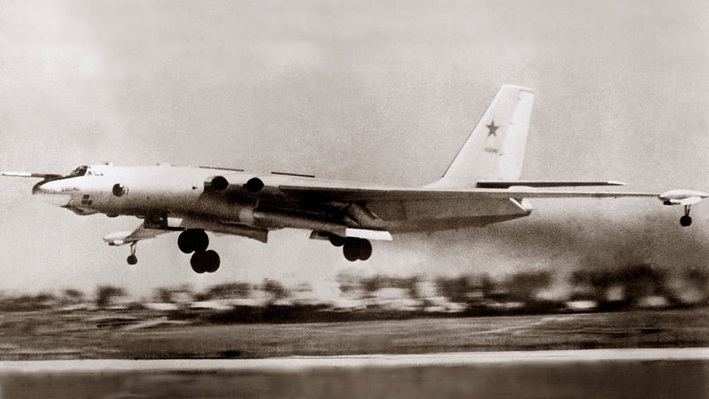 Самолёт м-4 Мясищева