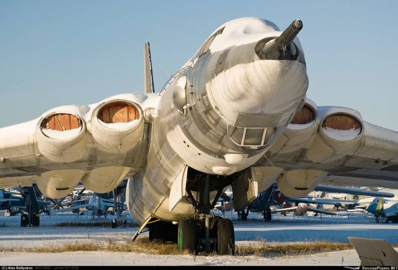 Самолет Мясищев м4