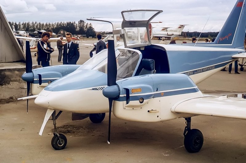 Легкий самолет «Арго-02».