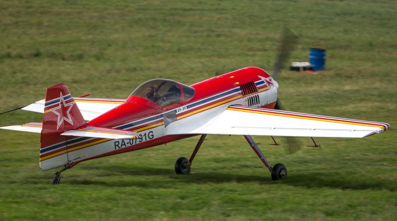 Су-31 спортивно-пилотажный самолёт.