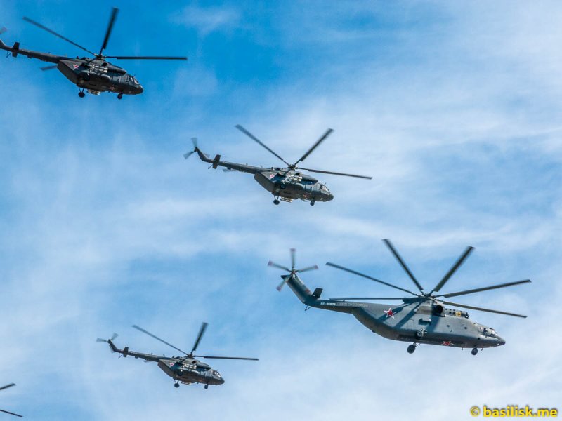 Вертолеты над орлом сегодня