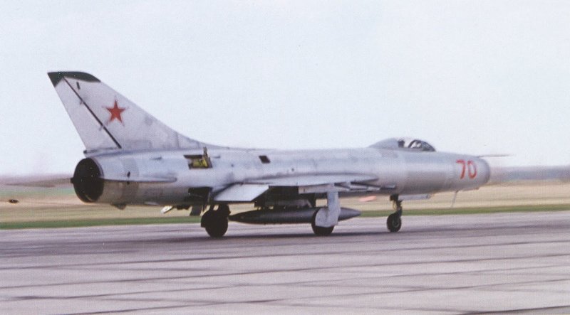 Су-9 самолет
