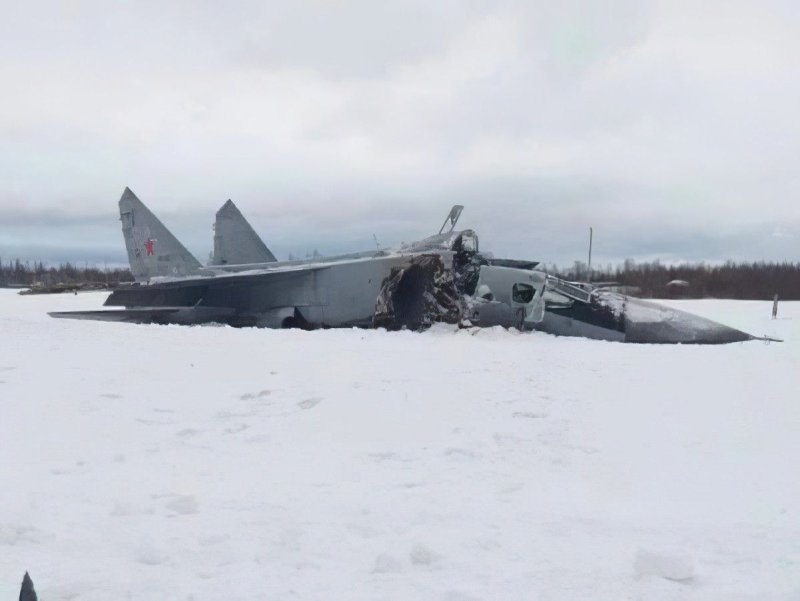 Миг 31 выкатился за пределы ВПП В Новгородской области