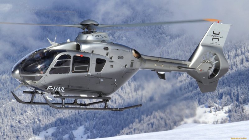 Вертолет Airbus Helicopters ec135