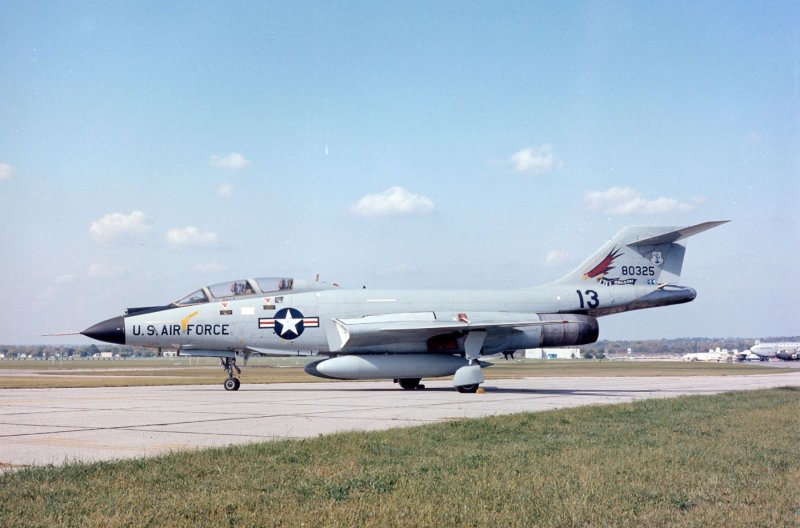 Самолет f-101 Voodoo