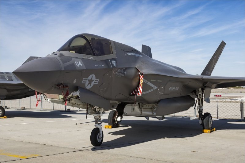 F-35 Lightning 1