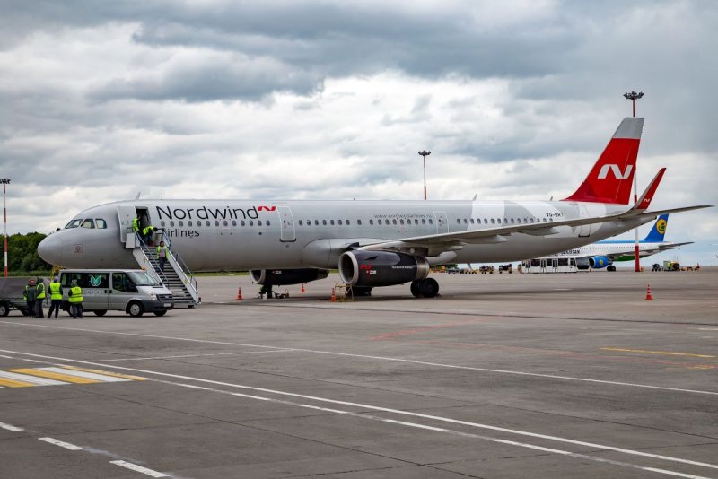 Самолёт Nordwind Казань