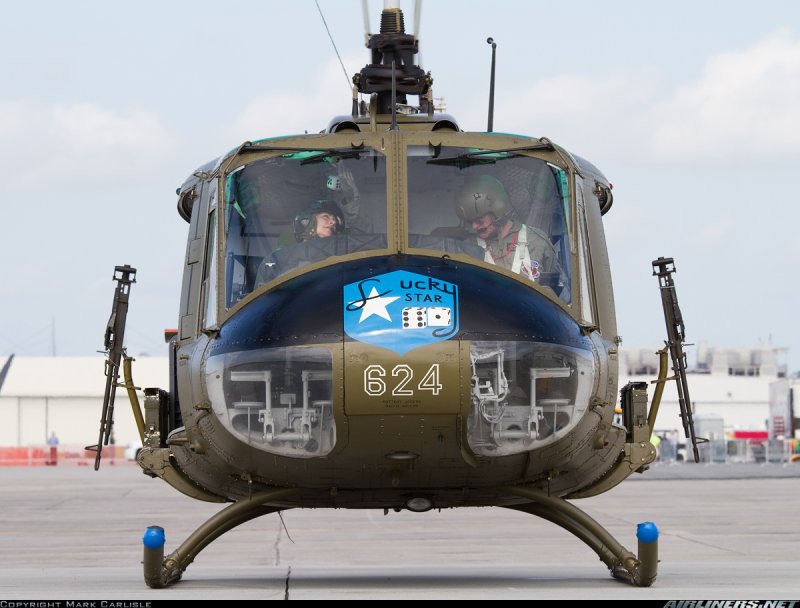 Кабина uh-1h Huey
