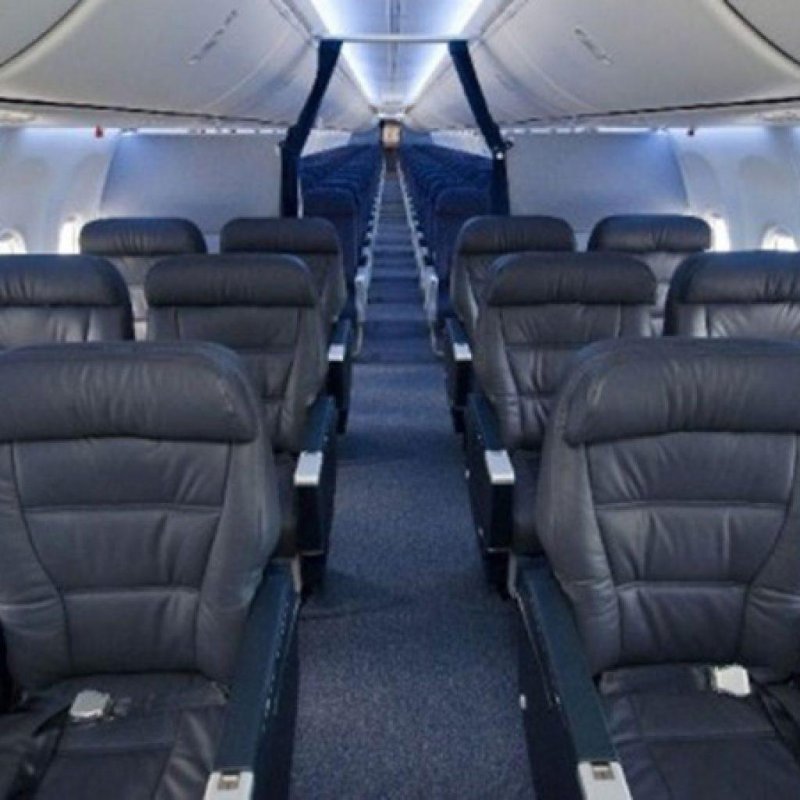 Салон самолета Боинг 737