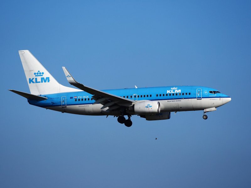 КЛМ 737