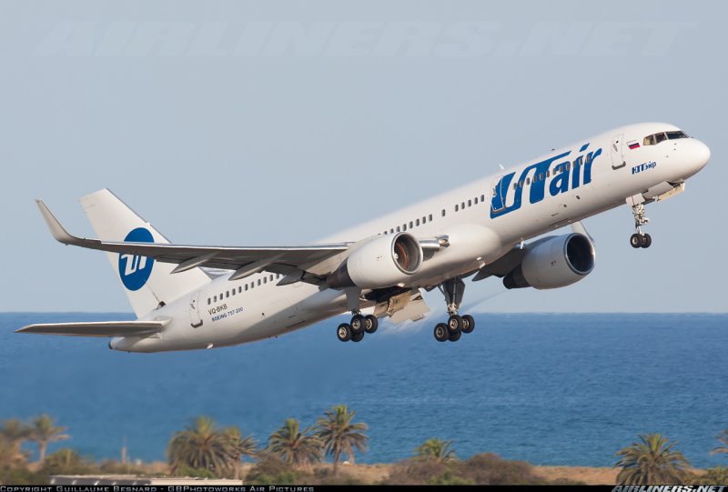 Самолет Боинг 757