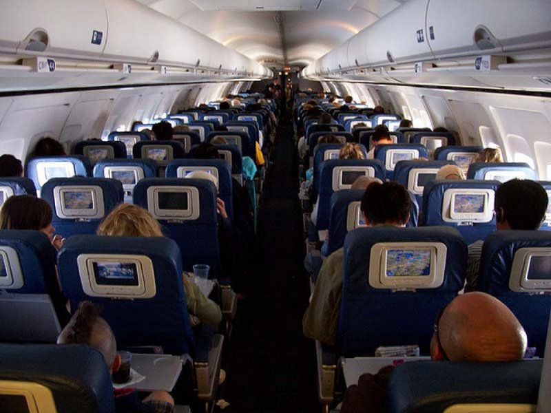 Boeing 757-200 салон