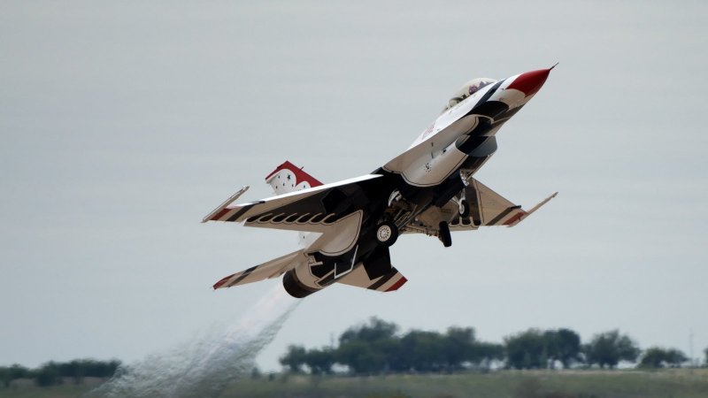F-16 Thunderbirds