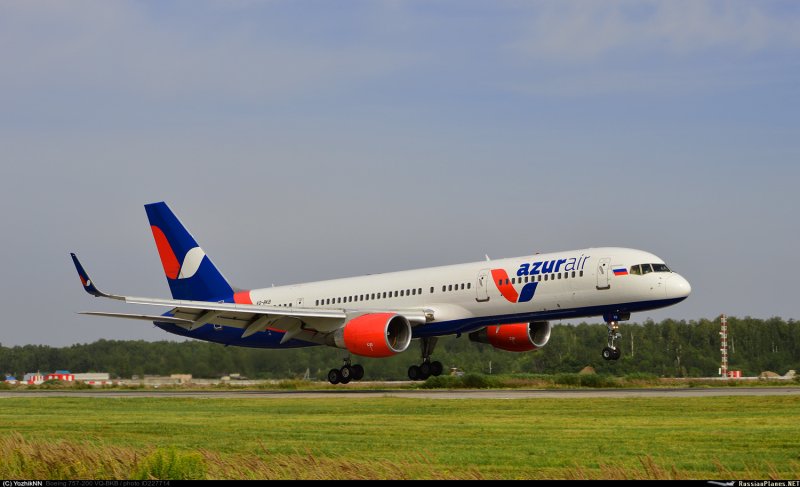 757-200 Azur Air