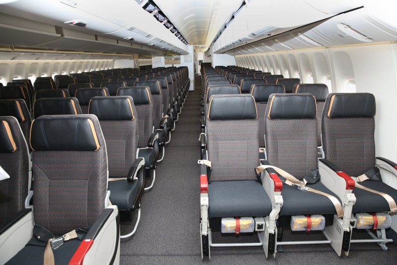 Nordwind 777-300 салон