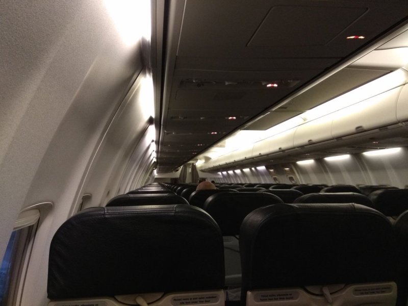 Салон Boeing 737-800 Passenger