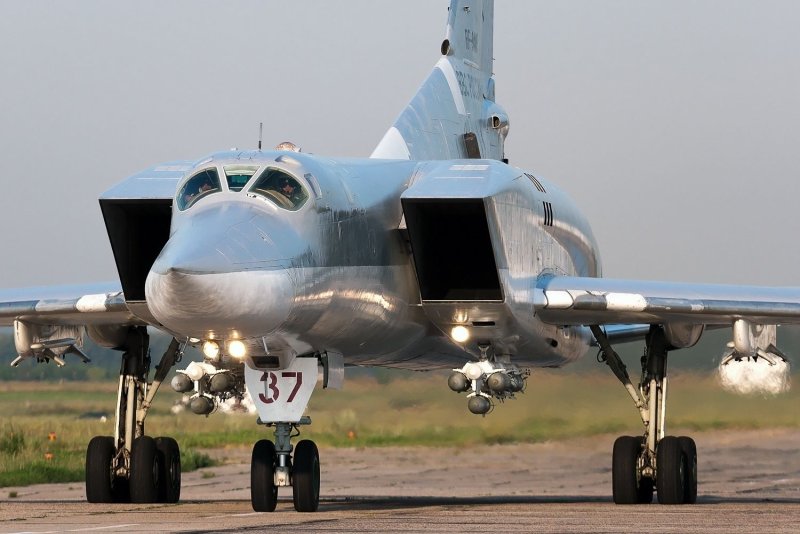 Бомбардировщик-ракетоносец ту-22м3
